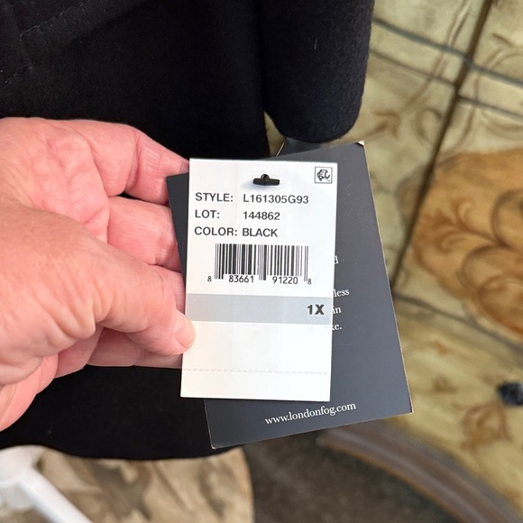 London Fog Black Wool Blend Pea Coat with Red and Gray Scarf - Picture 8 of 16